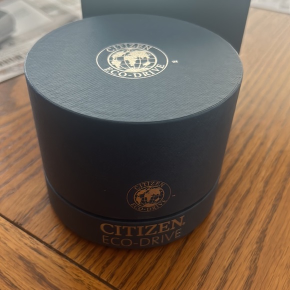 Citizen Eco-Drive Watch - Picture 4 of 5